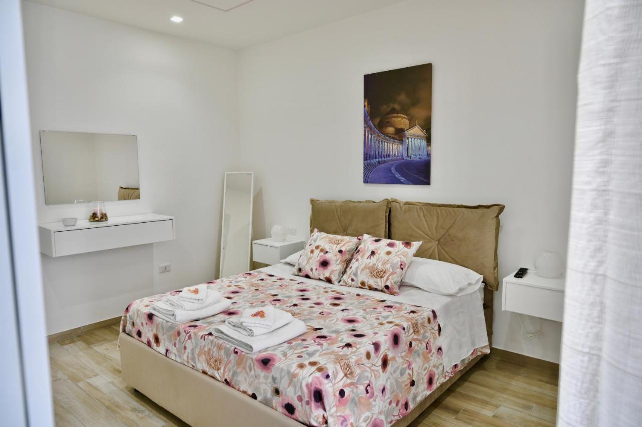 Naples Home 11 Екстериор снимка